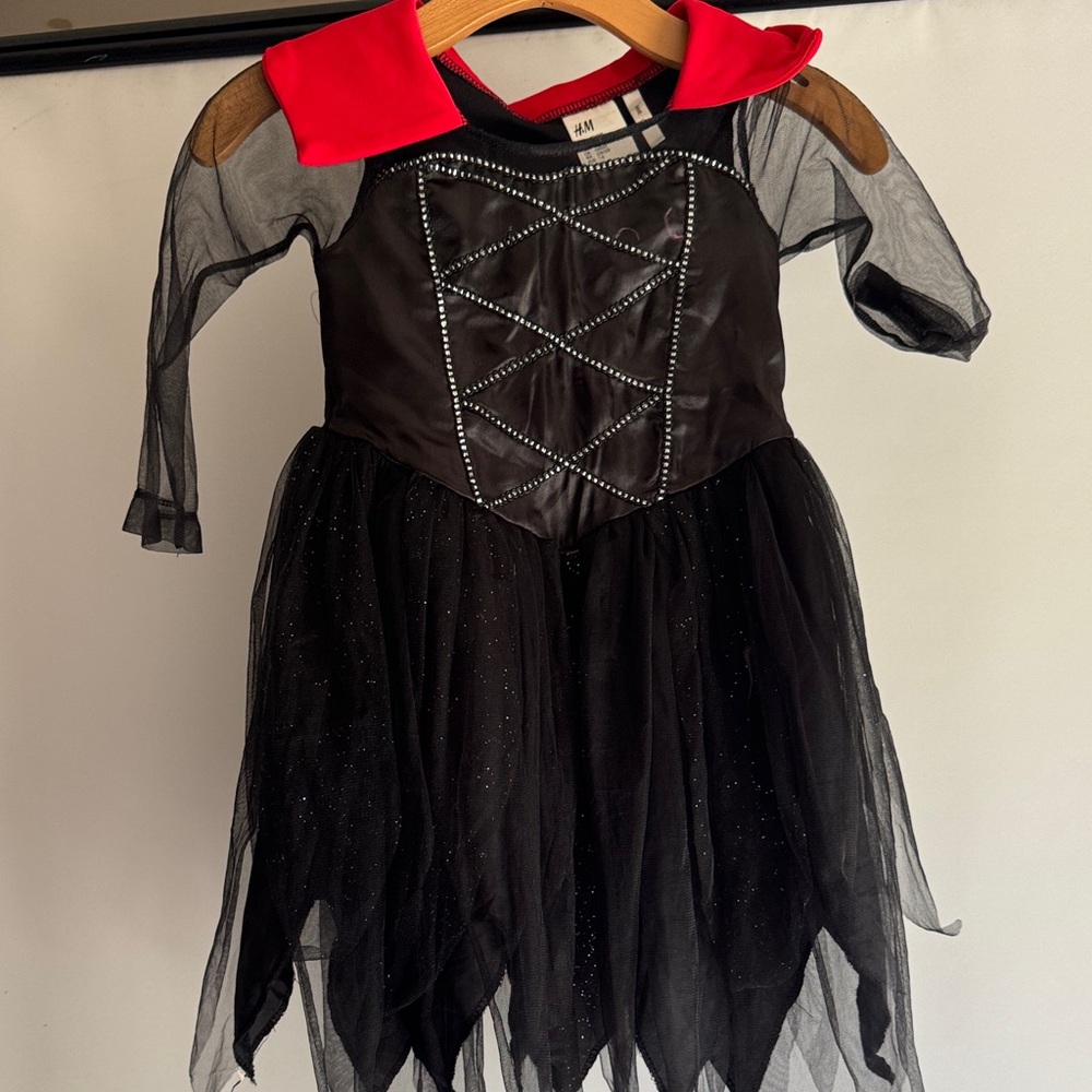 H&M Black and Red Halloween Costume for girls. Like new.